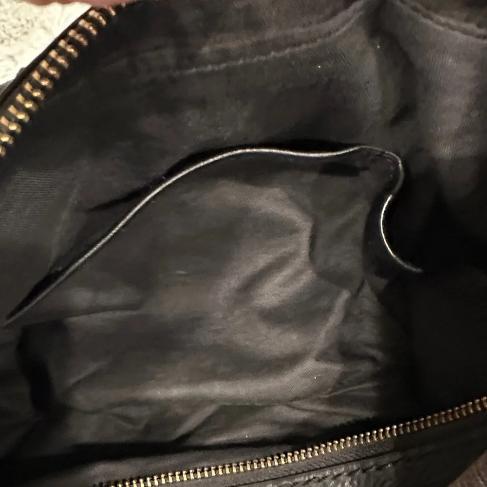 Liebeskind Irvine Hobo Bag Black Gray Leather Alligator Embossed Slouchy Luxe
